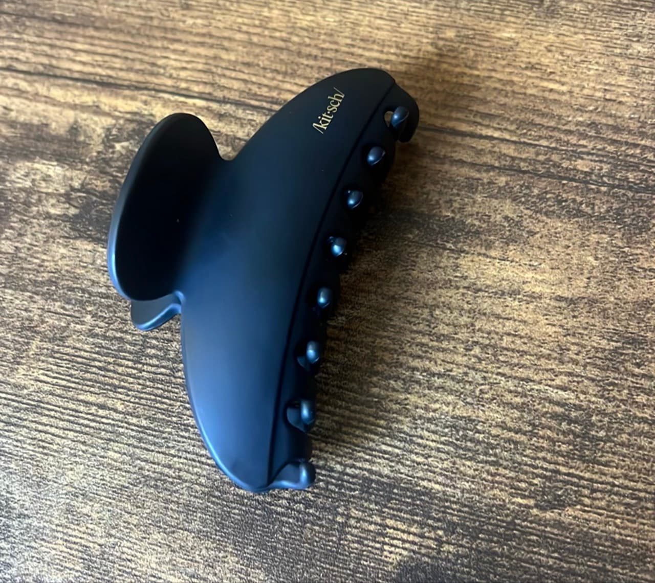 Kitsch Matte Black Claw Clip